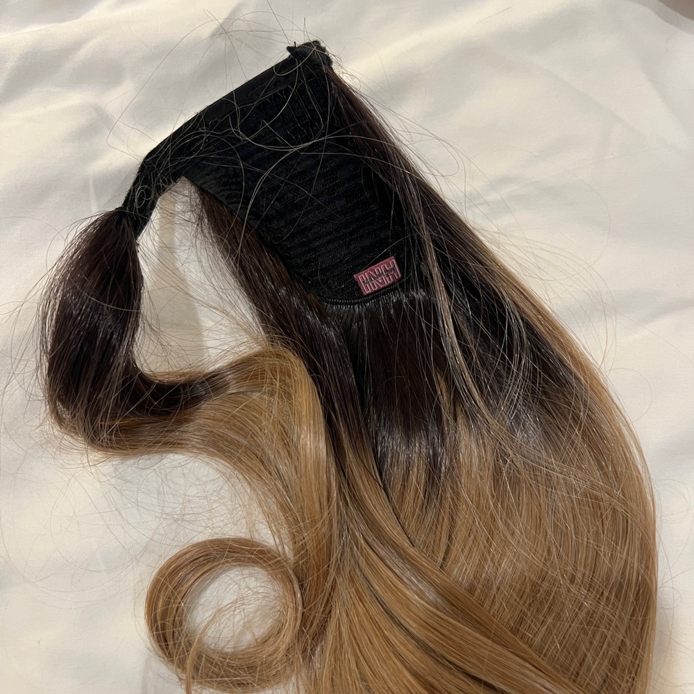Ponytail Extension